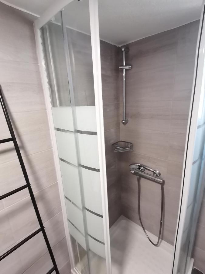 Penthouse Spacious W Super Wifi & Terrace, 2 Min From Metro Athene Buitenkant foto
